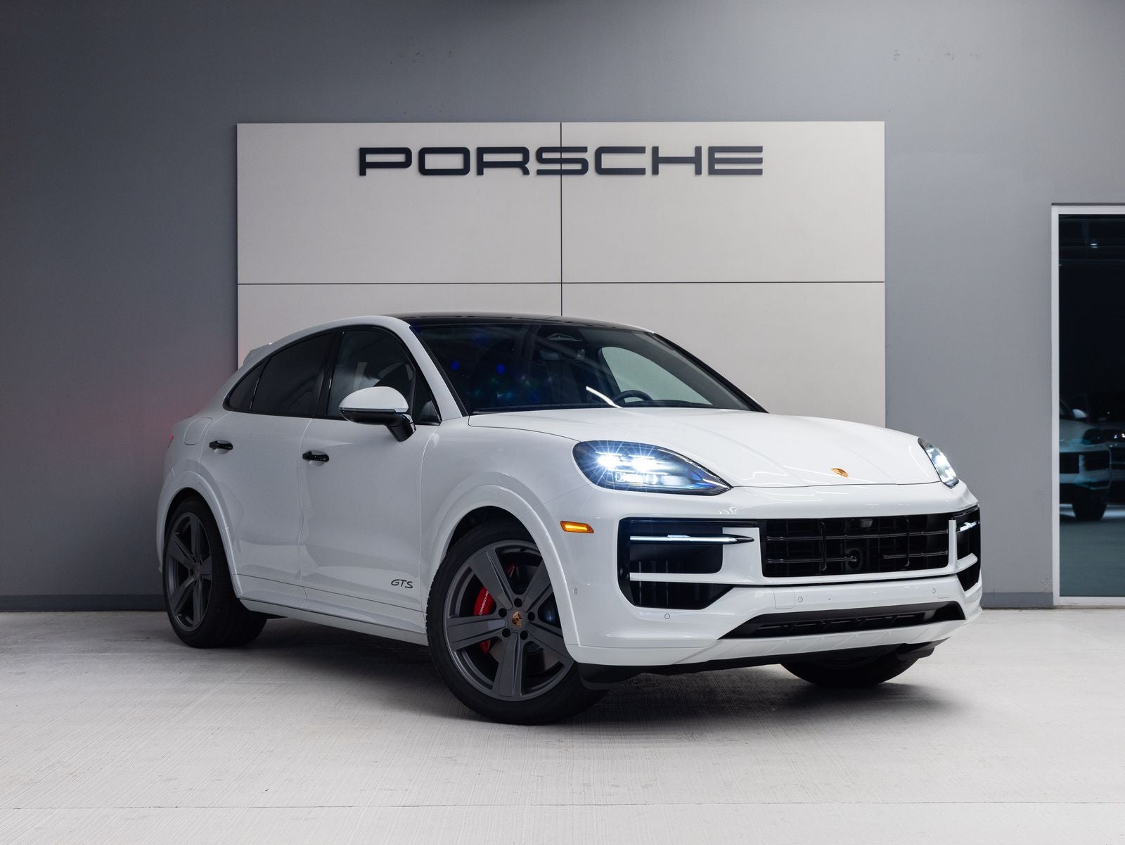 2026 Porsche Cayenne Cayenne GTS Coupe