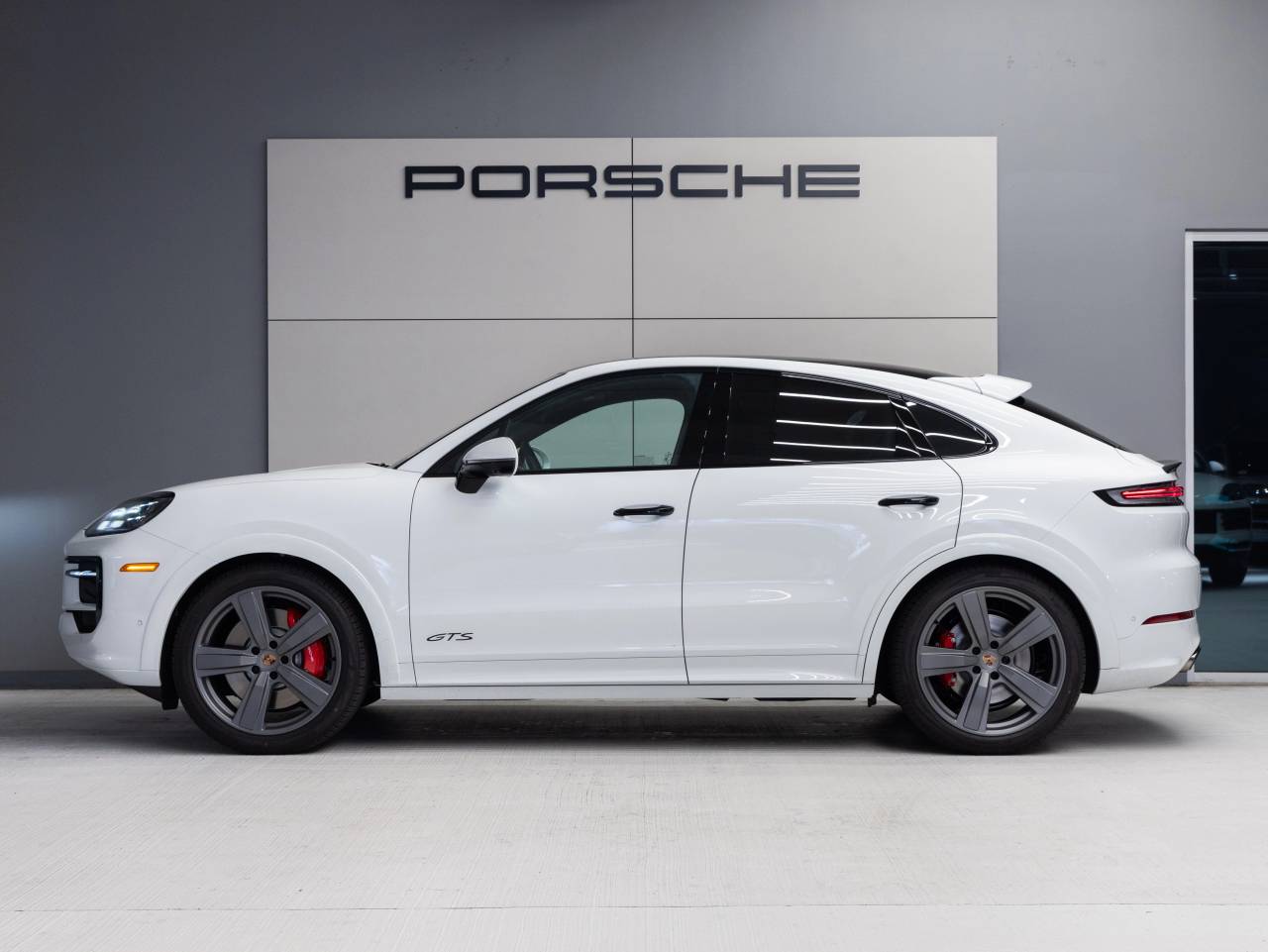 2026 Porsche Cayenne Cayenne GTS Coupe