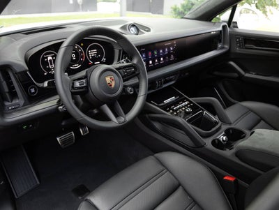 2026 Porsche Cayenne Cayenne GTS Coupe