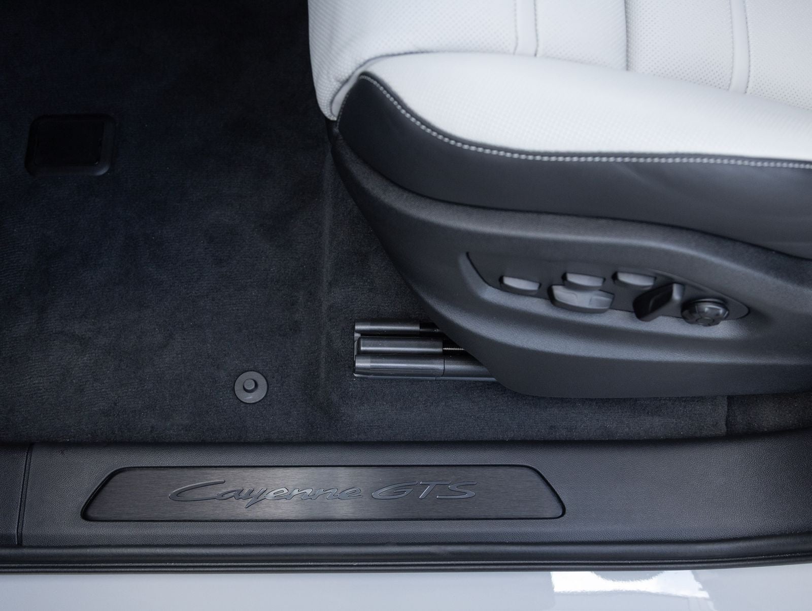 2026 Porsche Cayenne Cayenne GTS Coupe