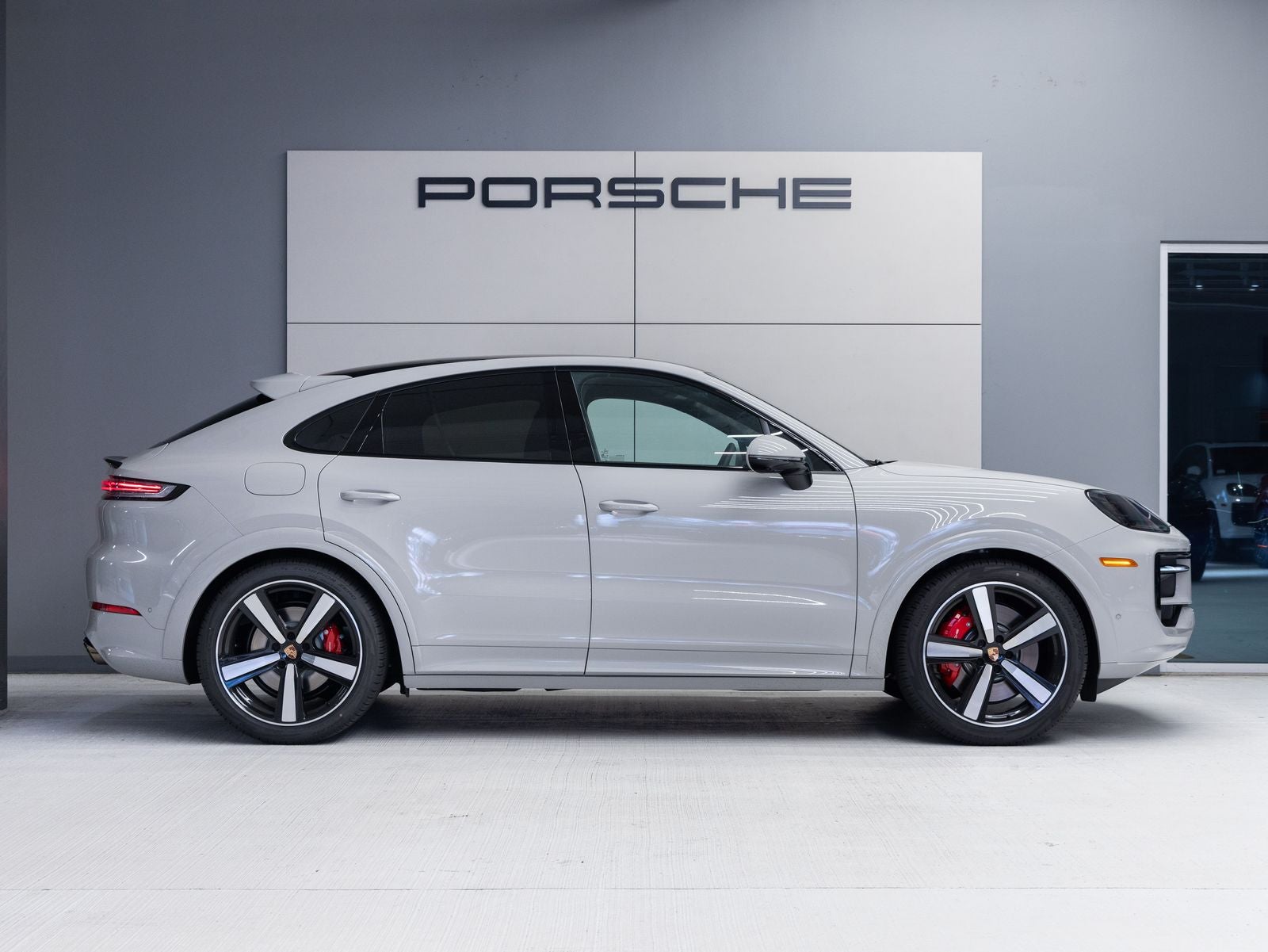 2026 Porsche Cayenne Cayenne GTS Coupe
