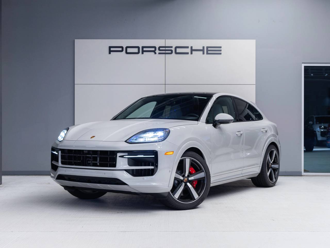 2026 Porsche Cayenne Cayenne GTS Coupe