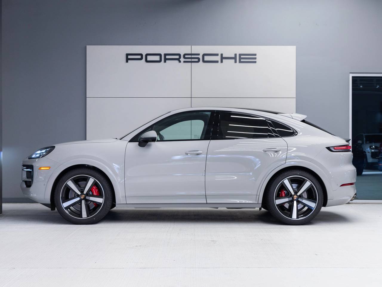 2026 Porsche Cayenne Cayenne GTS Coupe