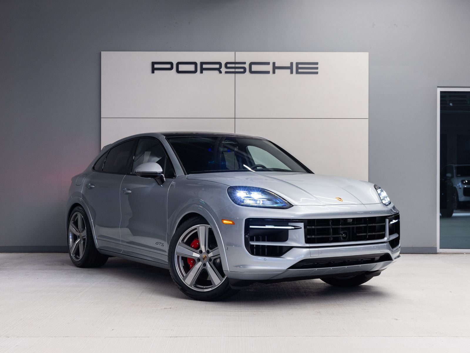 2026 Porsche Cayenne Cayenne GTS Coupe
