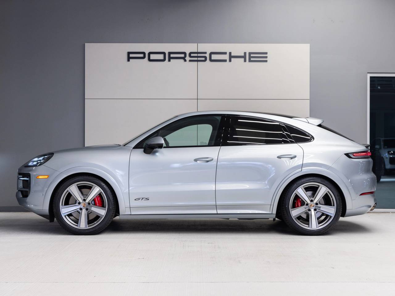 2026 Porsche Cayenne Cayenne GTS Coupe