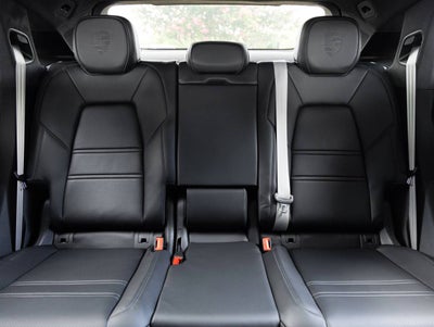 2026 Porsche Cayenne Cayenne GTS Coupe