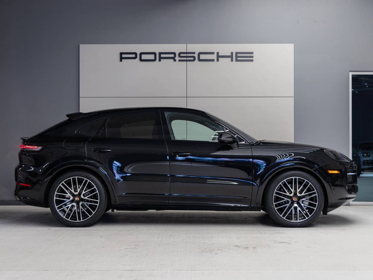 2026 Porsche Cayenne Cayenne GTS Coupe