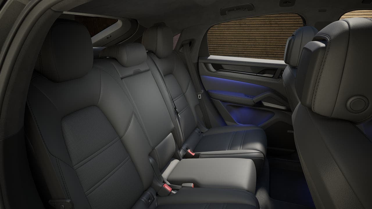 2025 Porsche Cayenne Cayenne GTS Coupe