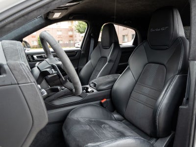 2022 Porsche Cayenne Turbo GT