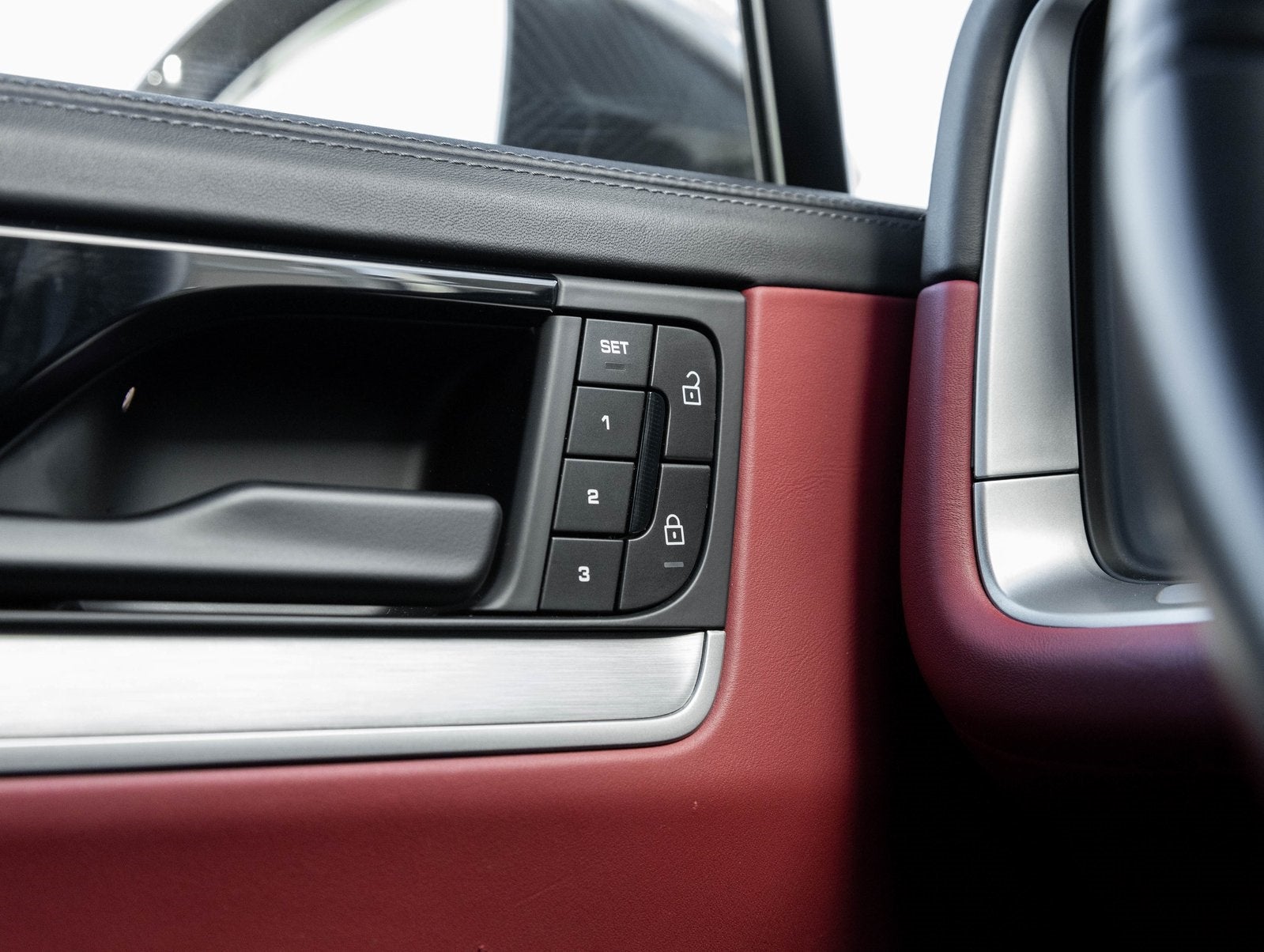 2024 Porsche Cayenne Coupe Turbo GT