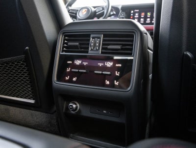 2024 Porsche Cayenne Coupe Turbo GT