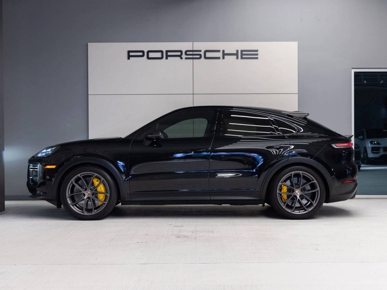2025 Porsche Cayenne Turbo GT