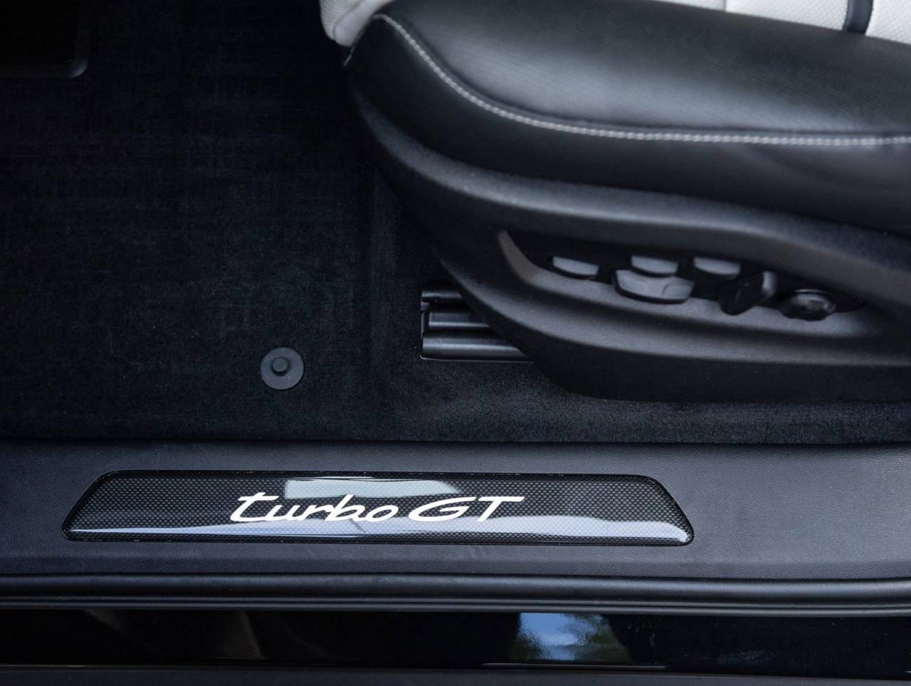 2025 Porsche Cayenne Turbo GT