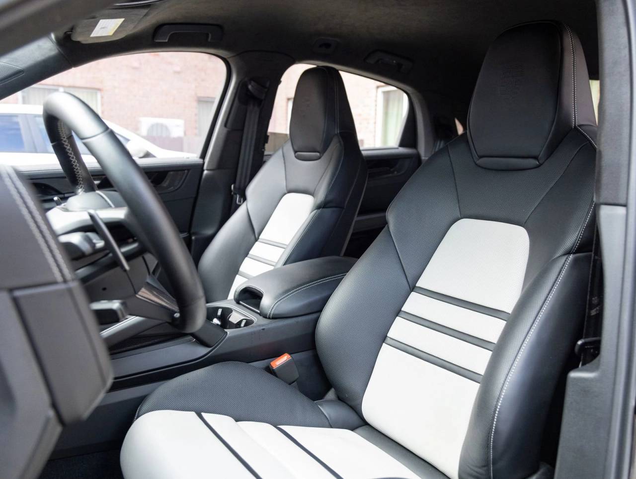 2025 Porsche Cayenne Turbo GT