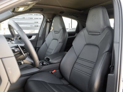 2026 Porsche Cayenne Cayenne S Coupe