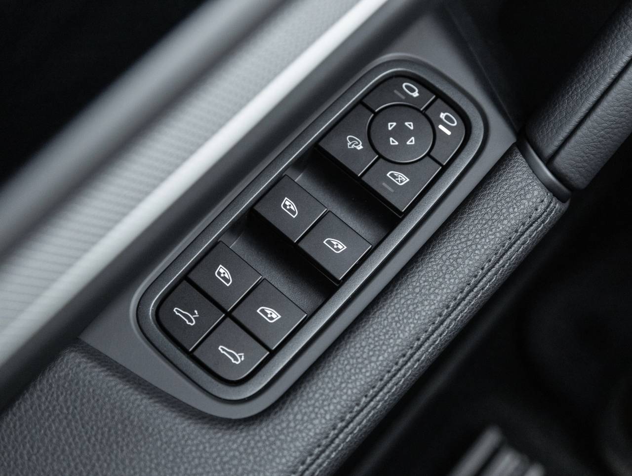 2026 Porsche Cayenne Cayenne S Coupe