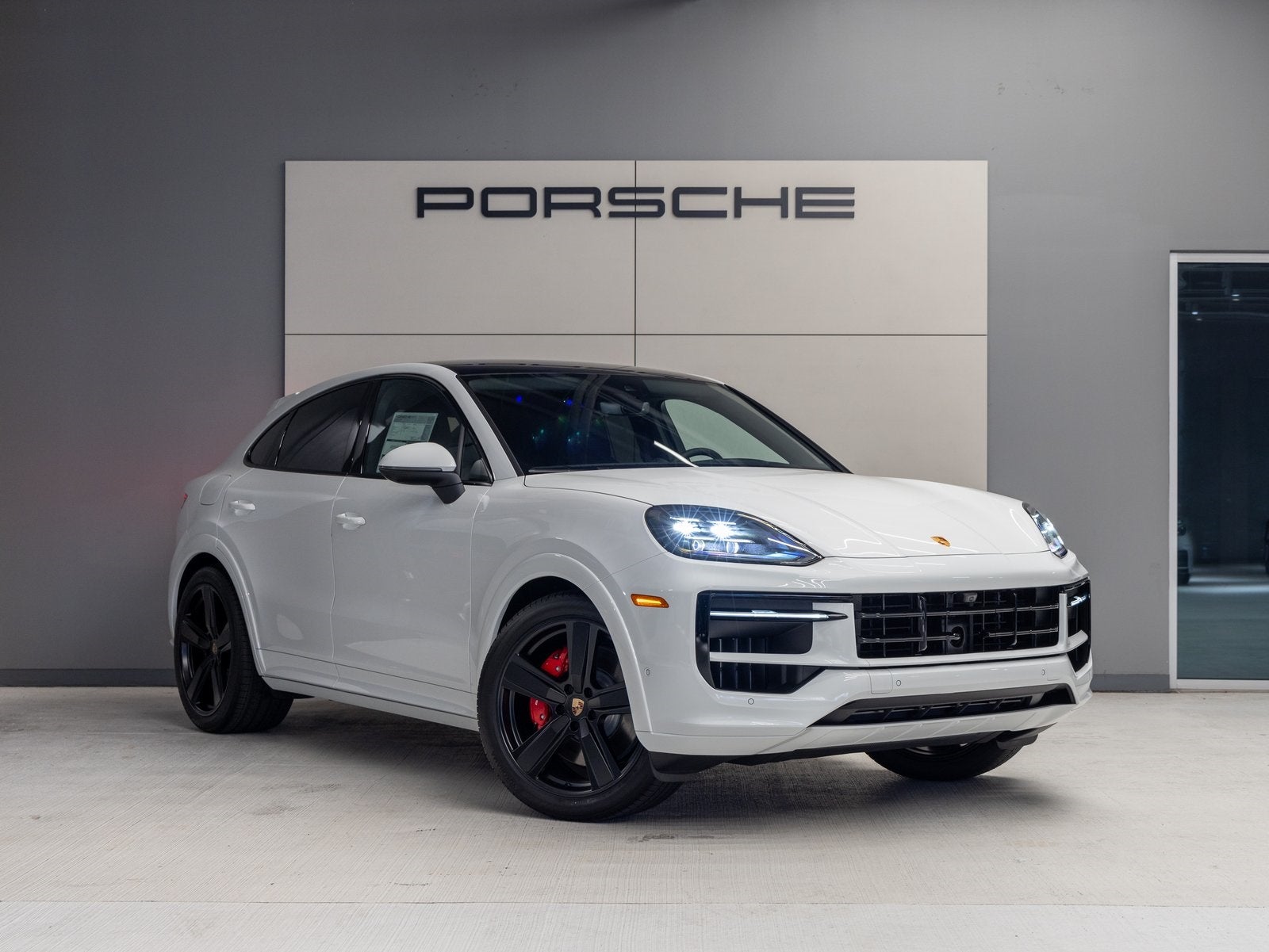 2025 Porsche Cayenne Cayenne S Coupe