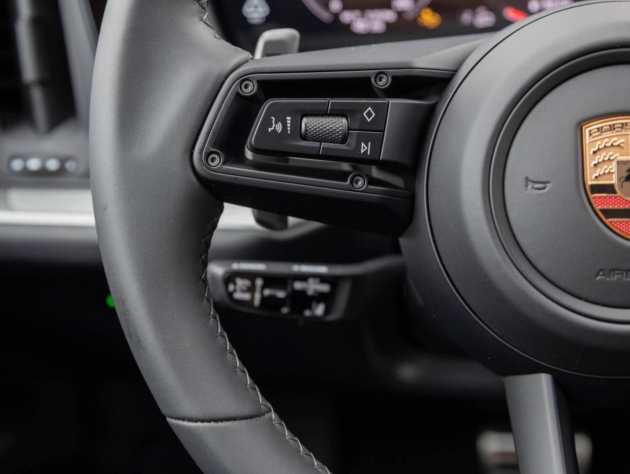 2025 Porsche Cayenne Cayenne S Coupe