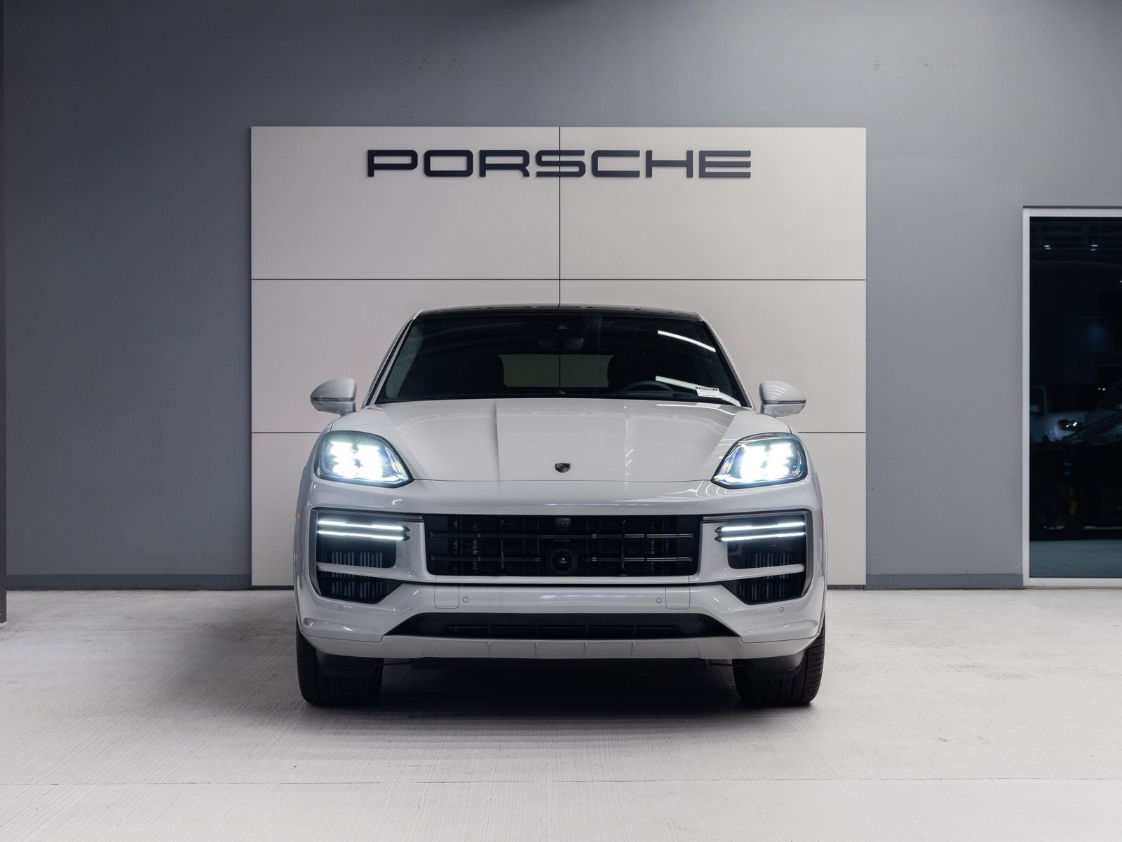 2026 Porsche Cayenne Cayenne Turbo E-Hybrid Coupe