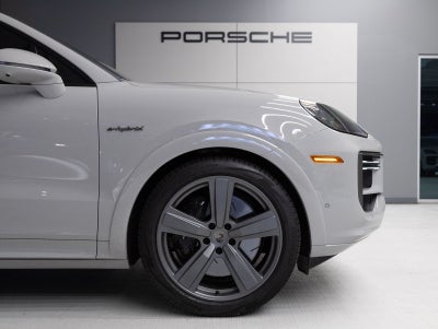 2026 Porsche Cayenne Cayenne Turbo E-Hybrid Coupe