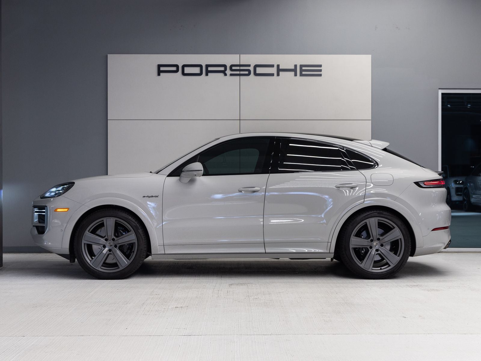 2026 Porsche Cayenne Cayenne Turbo E-Hybrid Coupe