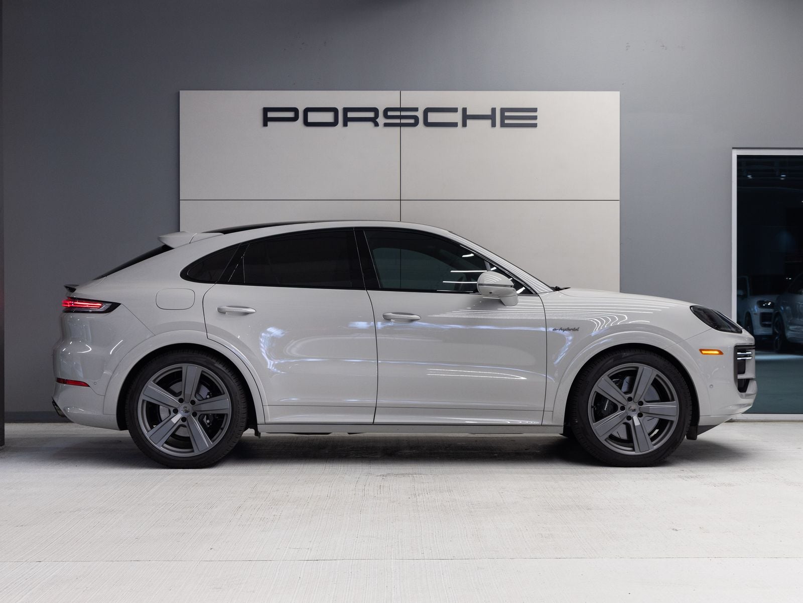 2026 Porsche Cayenne Cayenne Turbo E-Hybrid Coupe