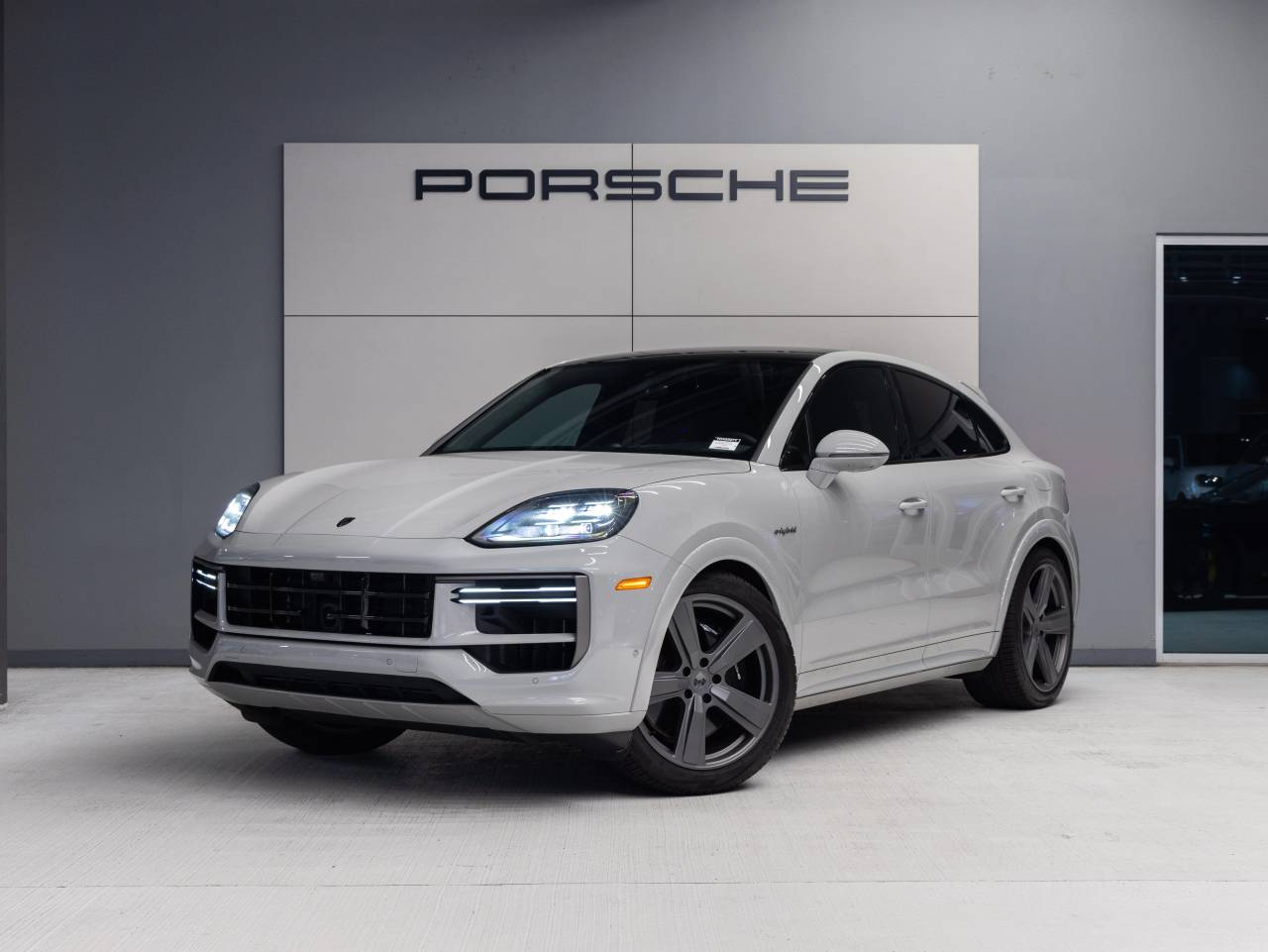 2026 Porsche Cayenne Cayenne Turbo E-Hybrid Coupe