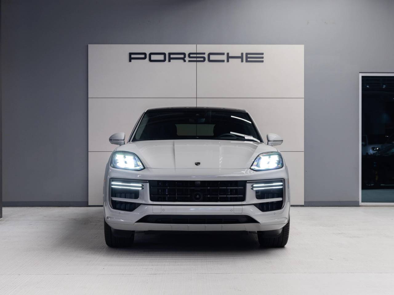 2026 Porsche Cayenne Cayenne Turbo E-Hybrid Coupe