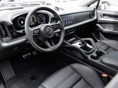 2026 Porsche Cayenne Cayenne Turbo E-Hybrid Coupe