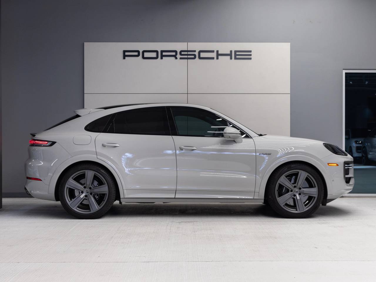 2026 Porsche Cayenne Cayenne Turbo E-Hybrid Coupe