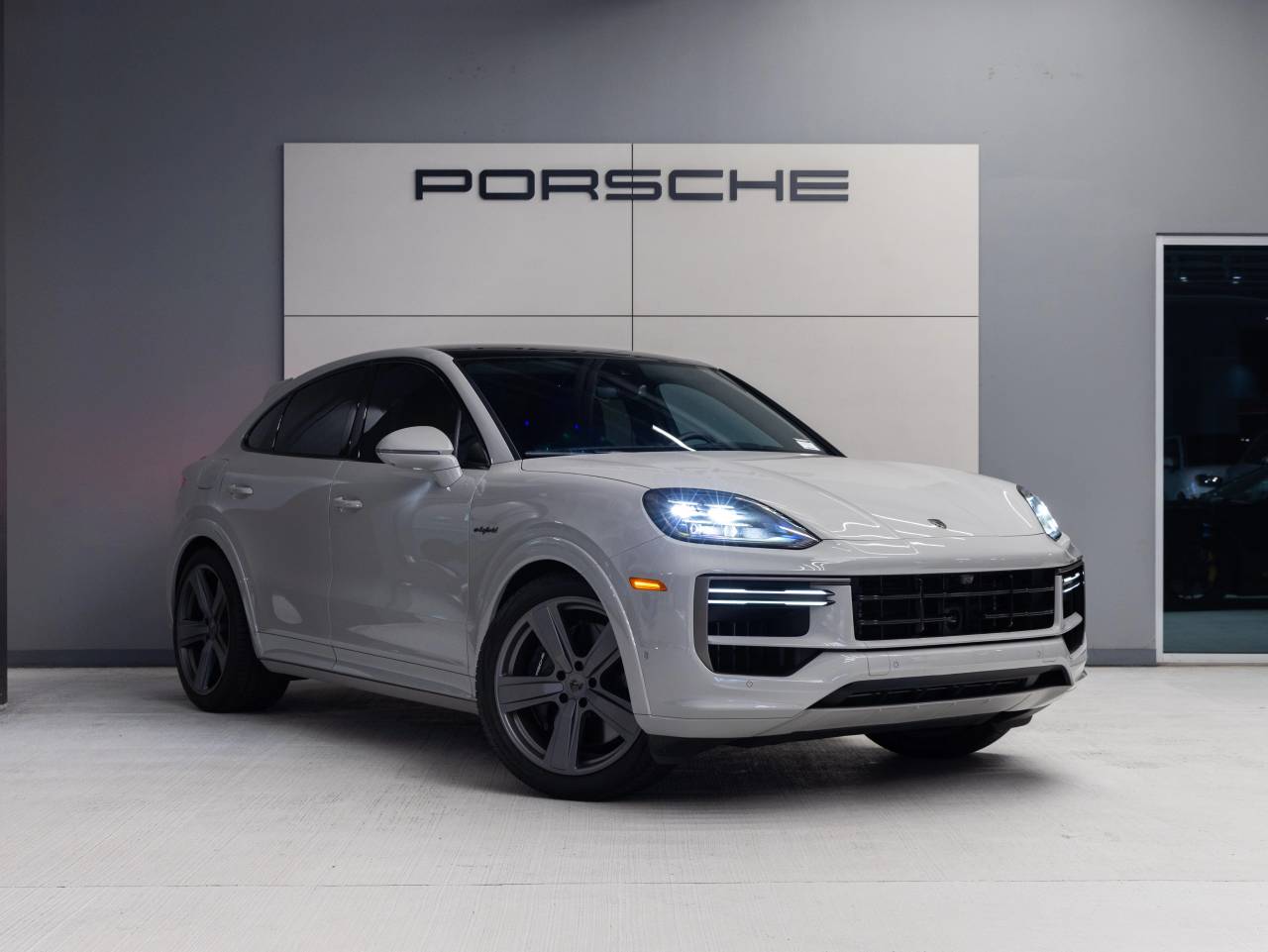 2026 Porsche Cayenne Cayenne Turbo E-Hybrid Coupe