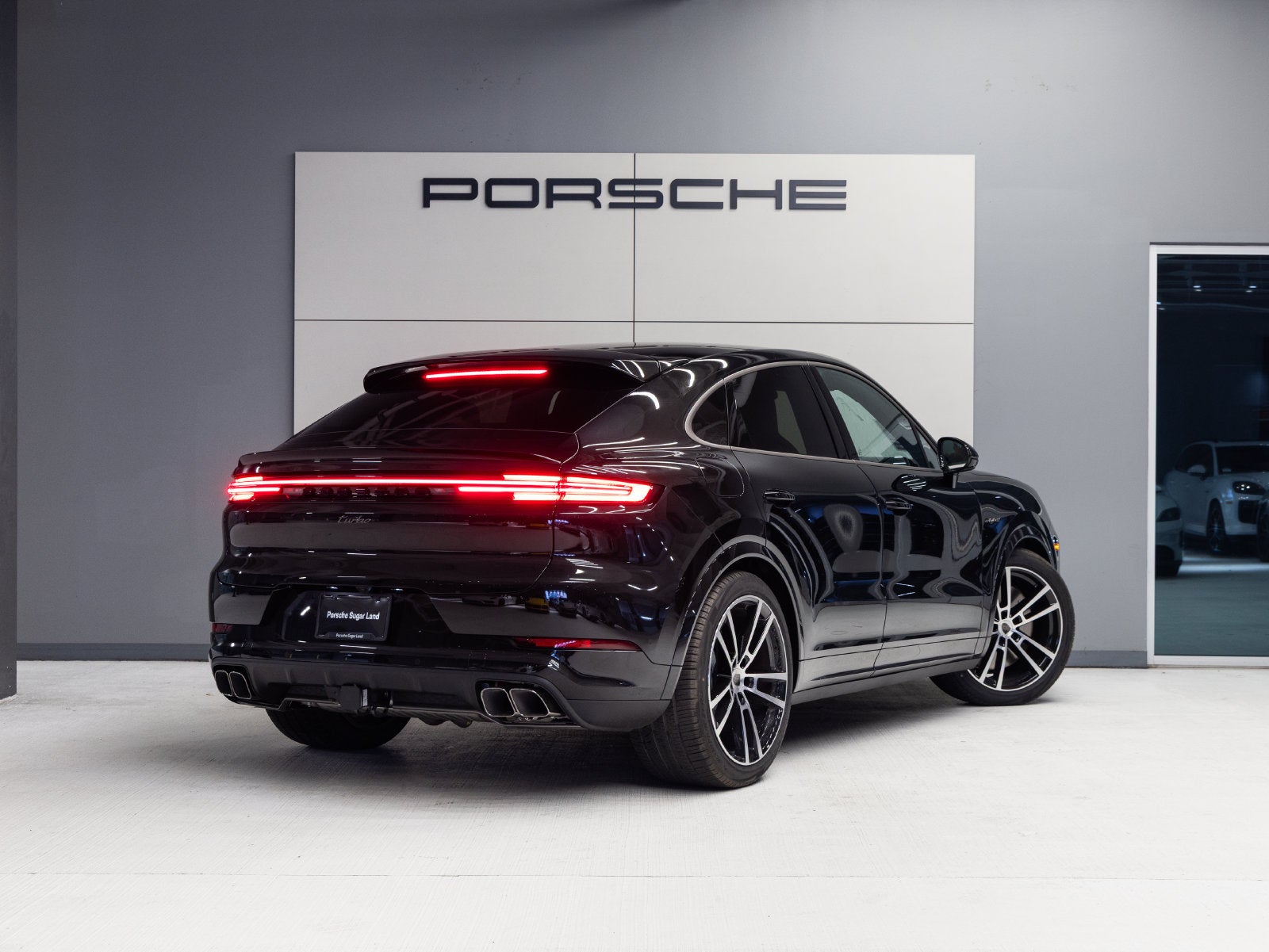 2026 Porsche Cayenne Cayenne Turbo E-Hybrid Coupe