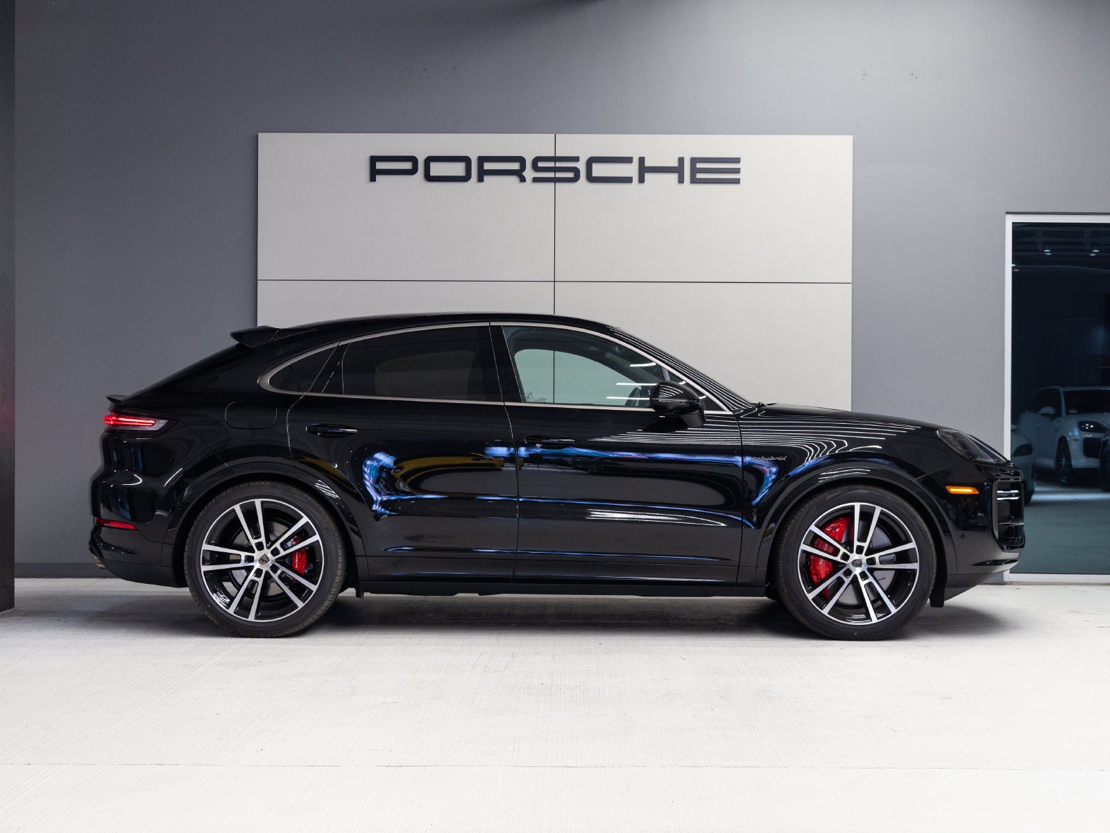 2026 Porsche Cayenne Cayenne Turbo E-Hybrid Coupe