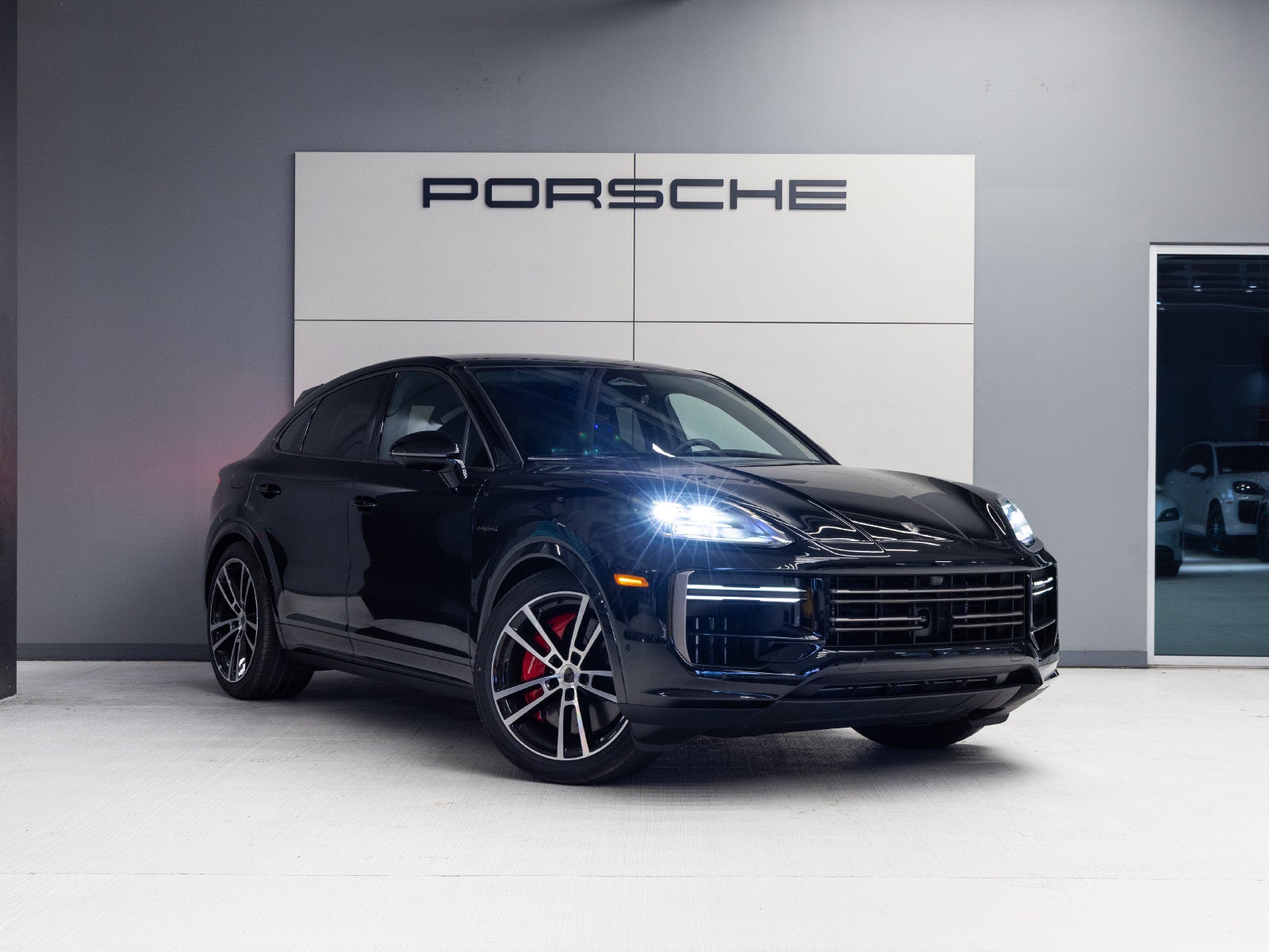 2026 Porsche Cayenne Cayenne Turbo E-Hybrid Coupe