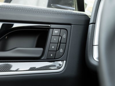 2025 Porsche Cayenne Cayenne Turbo E-Hybrid Coupe