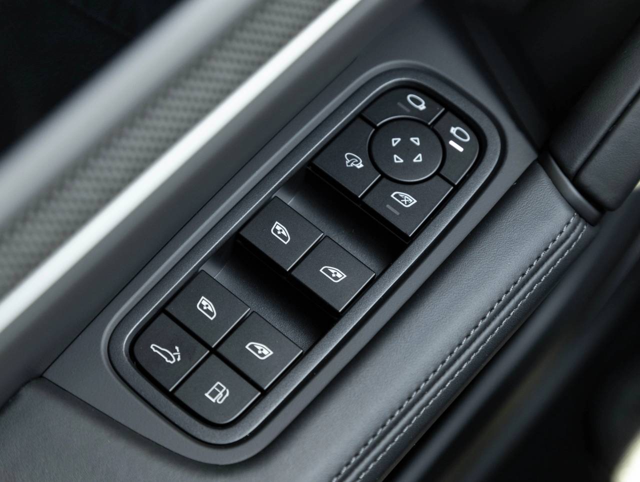 2025 Porsche Cayenne Cayenne Turbo E-Hybrid Coupe