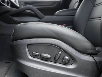 2025 Porsche Cayenne Cayenne Turbo E-Hybrid Coupe