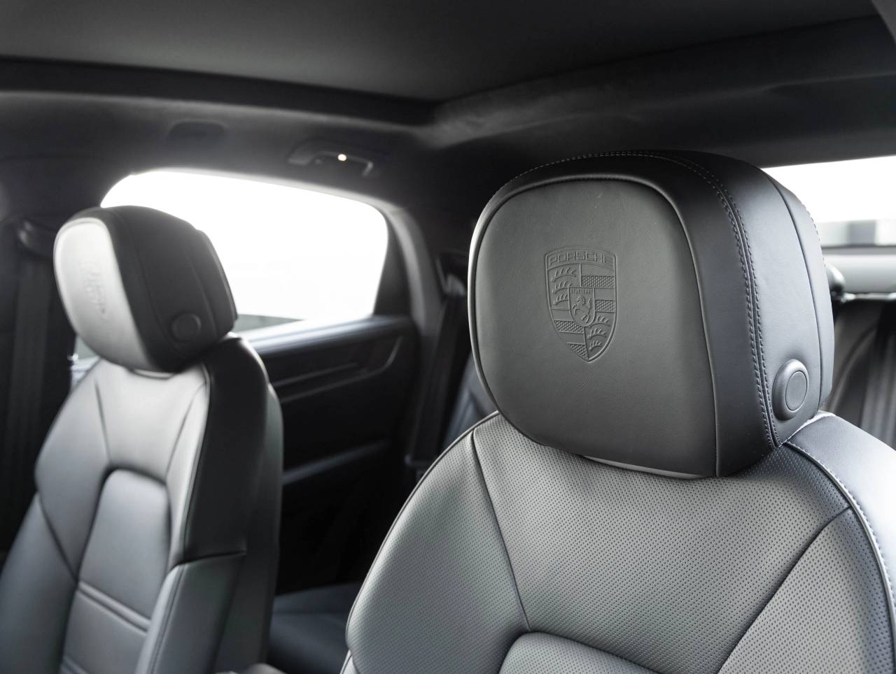 2025 Porsche Cayenne Cayenne Turbo E-Hybrid Coupe