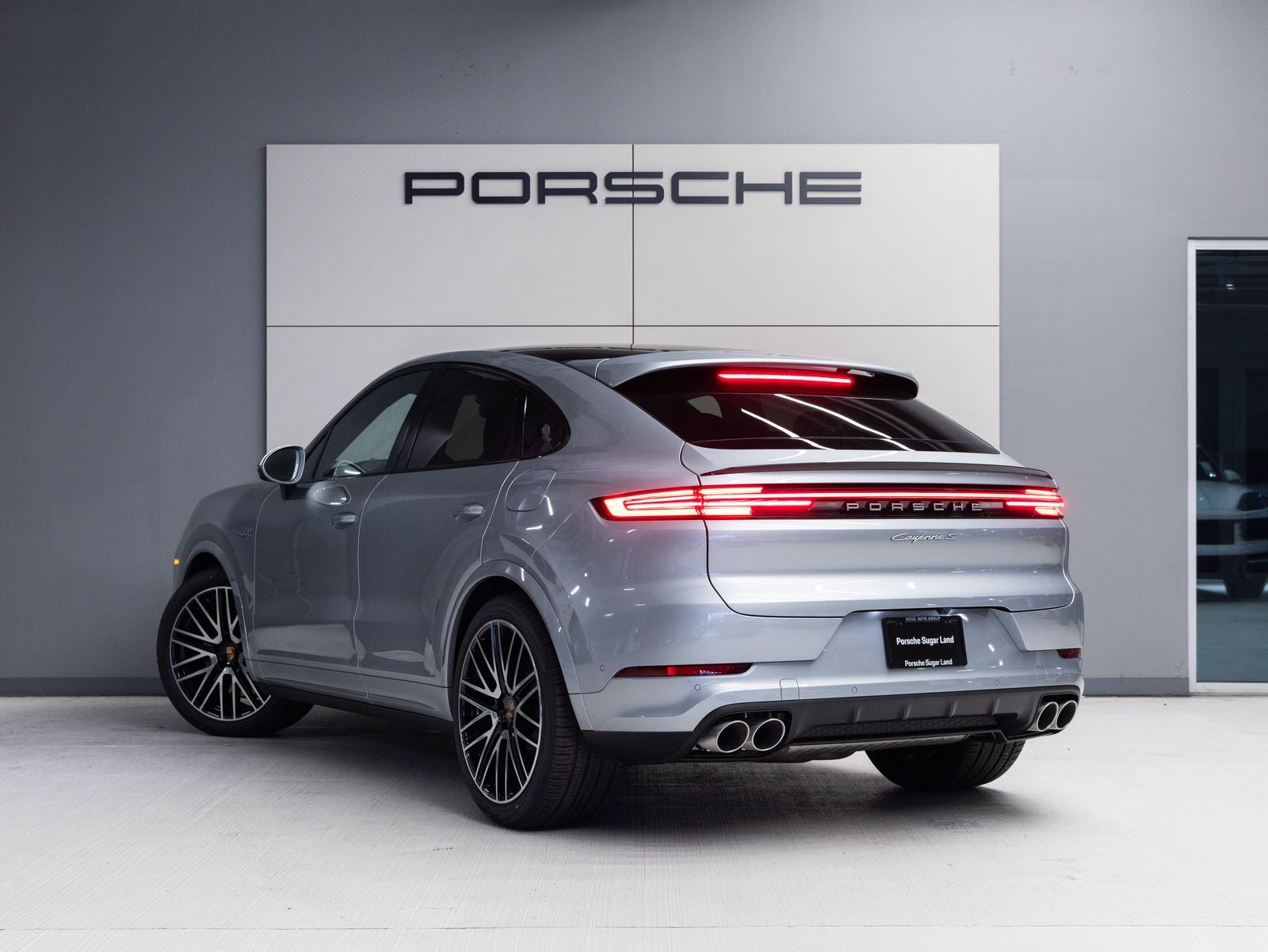 2026 Porsche Cayenne Cayenne S E-Hybrid Coupe