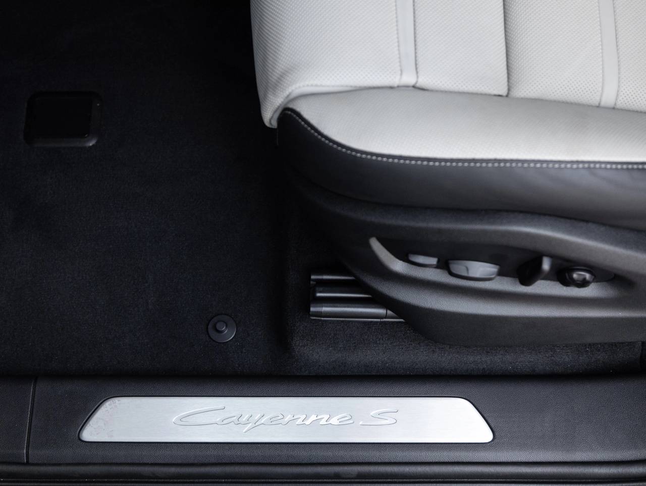 2026 Porsche Cayenne Cayenne S E-Hybrid Coupe