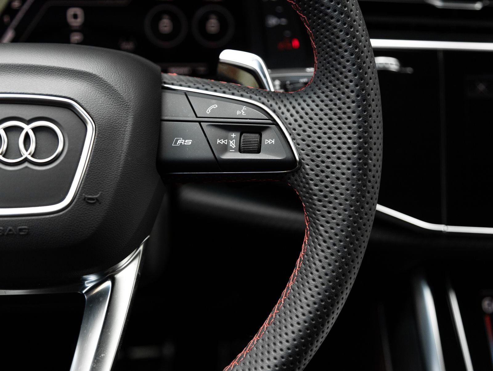 2024 Audi RS Q8 4.0 TFSI quattro