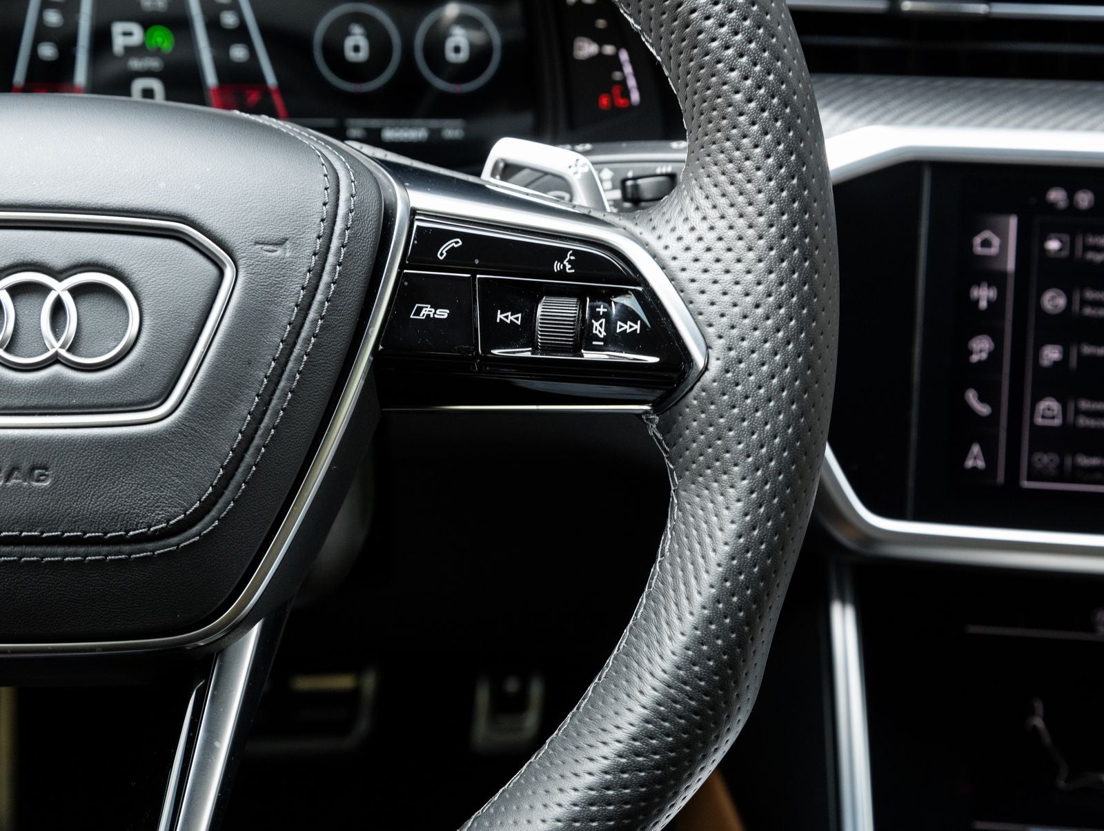 2025 Audi RS 6 Avant performance performance