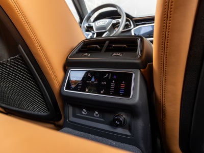 2025 Audi RS 6 Avant performance performance