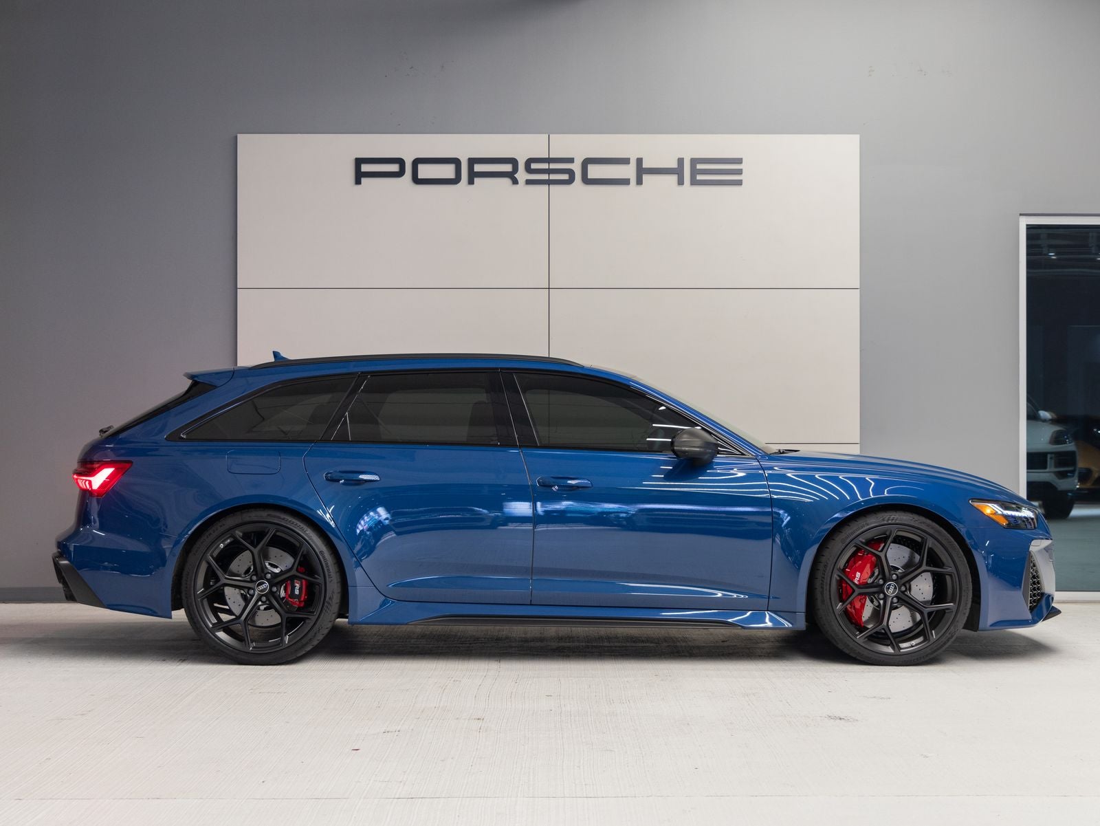 2025 Audi RS 6 Avant performance performance