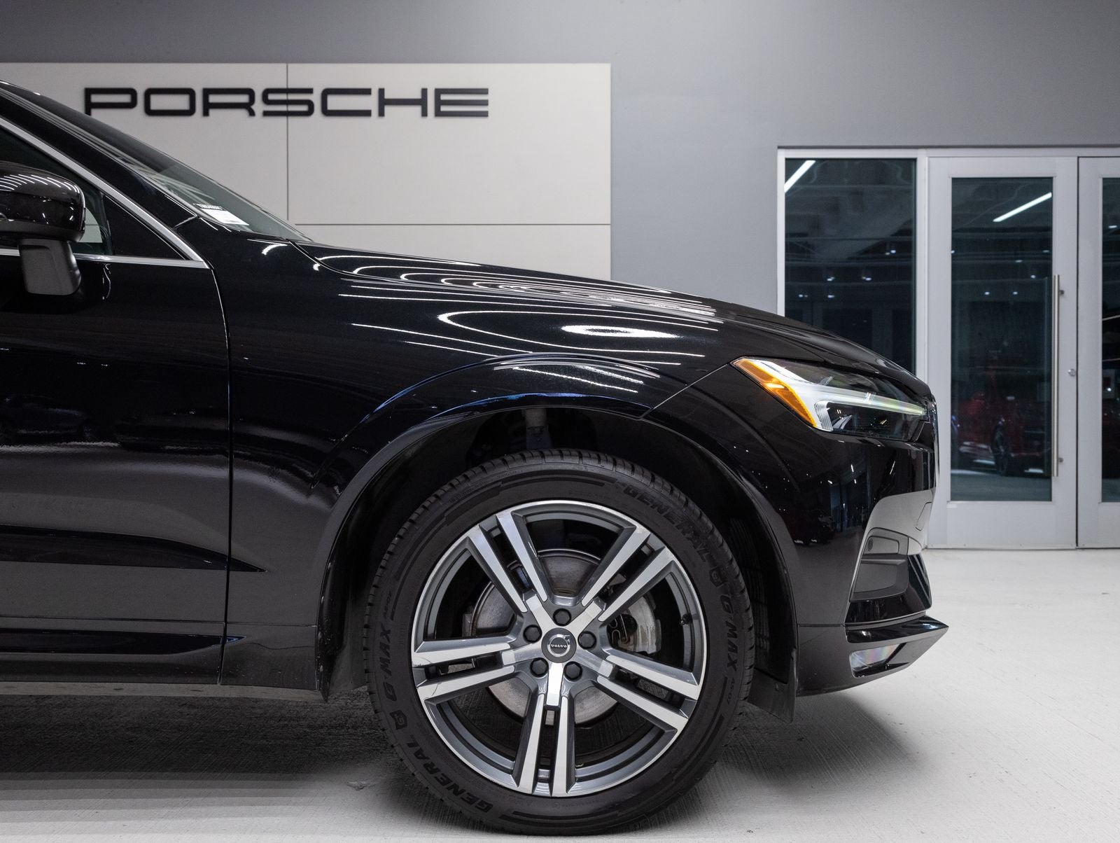 2021 Volvo XC60 Momentum