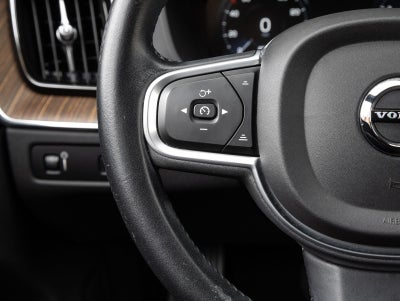 2021 Volvo XC60 Momentum