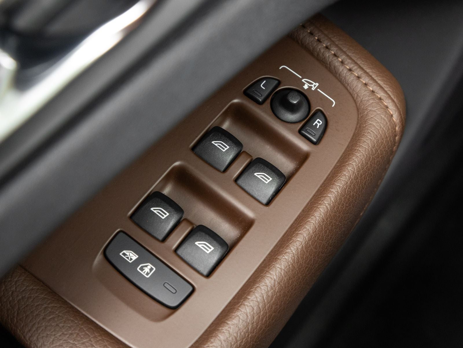 2021 Volvo XC60 Momentum