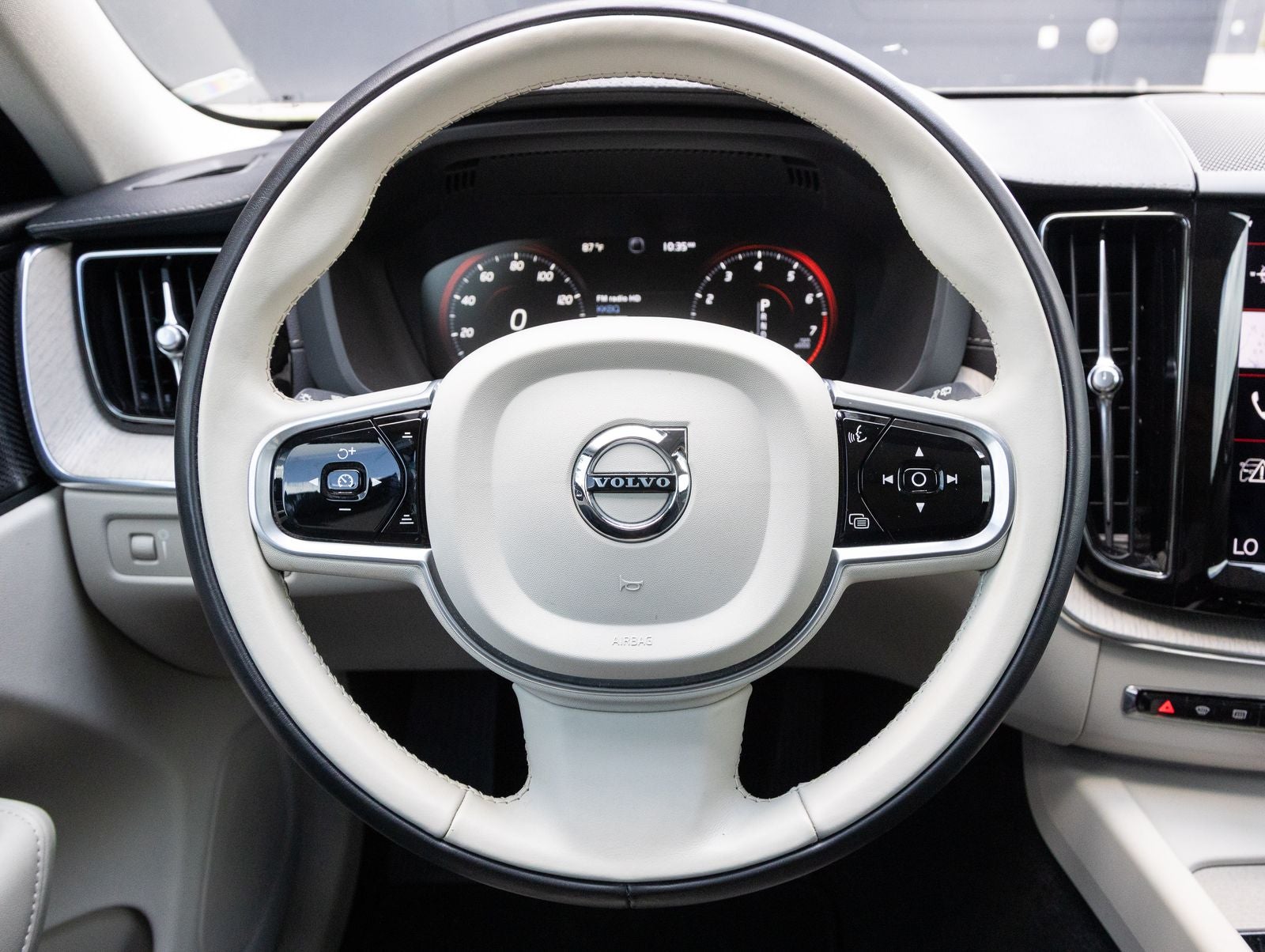 2020 Volvo XC60 Inscription