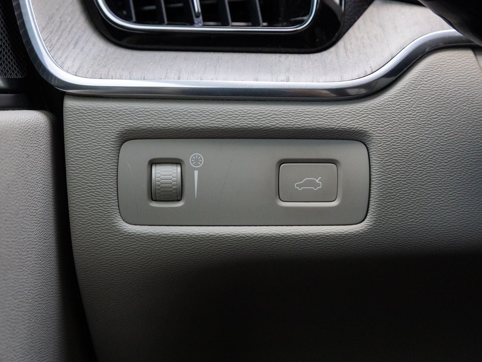 2020 Volvo XC60 Inscription