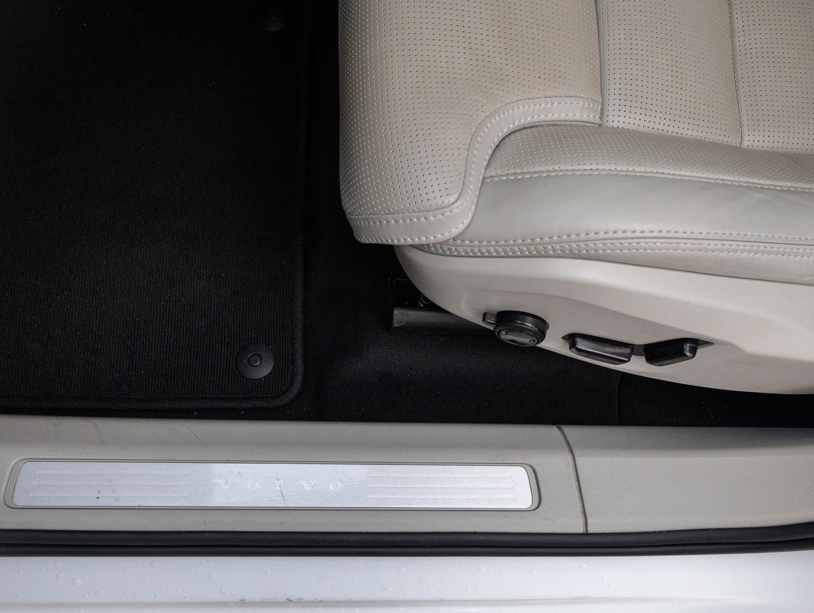 2020 Volvo XC60 Inscription